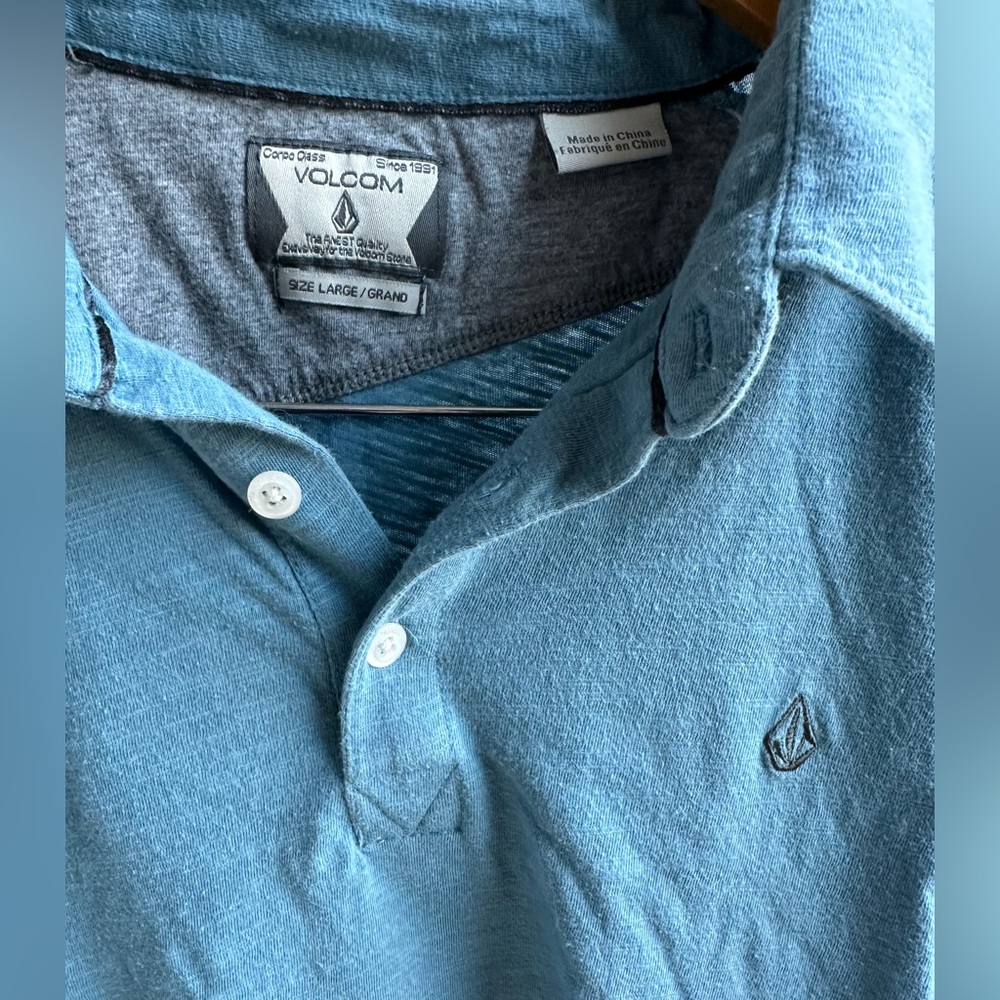 Volcom Polo - Picture 2 of 3